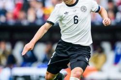 开云下载-关于斯洛伐克惨败,客场被逆转缘悬一线的信息