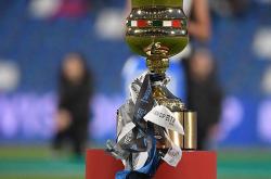 开云体育-关于欧国联冠军球队集体拍摄荣誉奖杯照片的信息