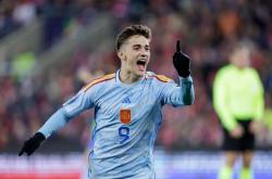 开云体育直播-莱比锡红牛完胜法国，加维统治全场的简单介绍