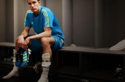 开云体育中国-当76人遇见广东队，塔图姆的连续得分如何跨越篮球世界的想象边界