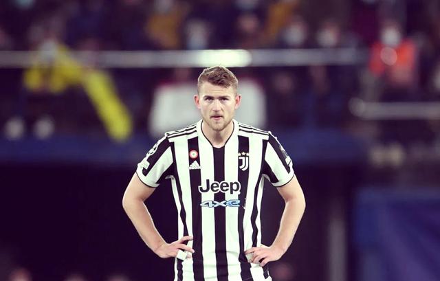 阿贾克斯喜获胜利,成功晋级淘汰赛 阿贾克斯喜获胜利,成功晋级淘汰赛