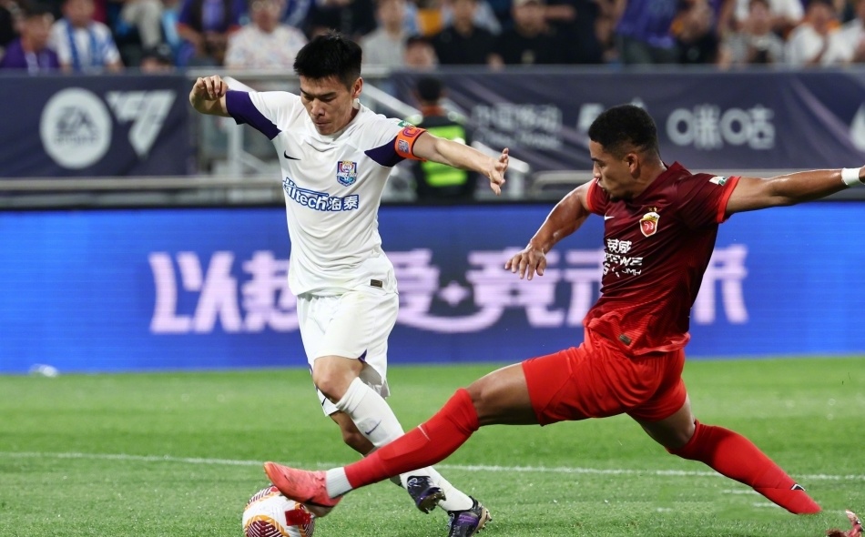 上港主场告捷,保持不败势头 上港主场告捷,保持不败势头