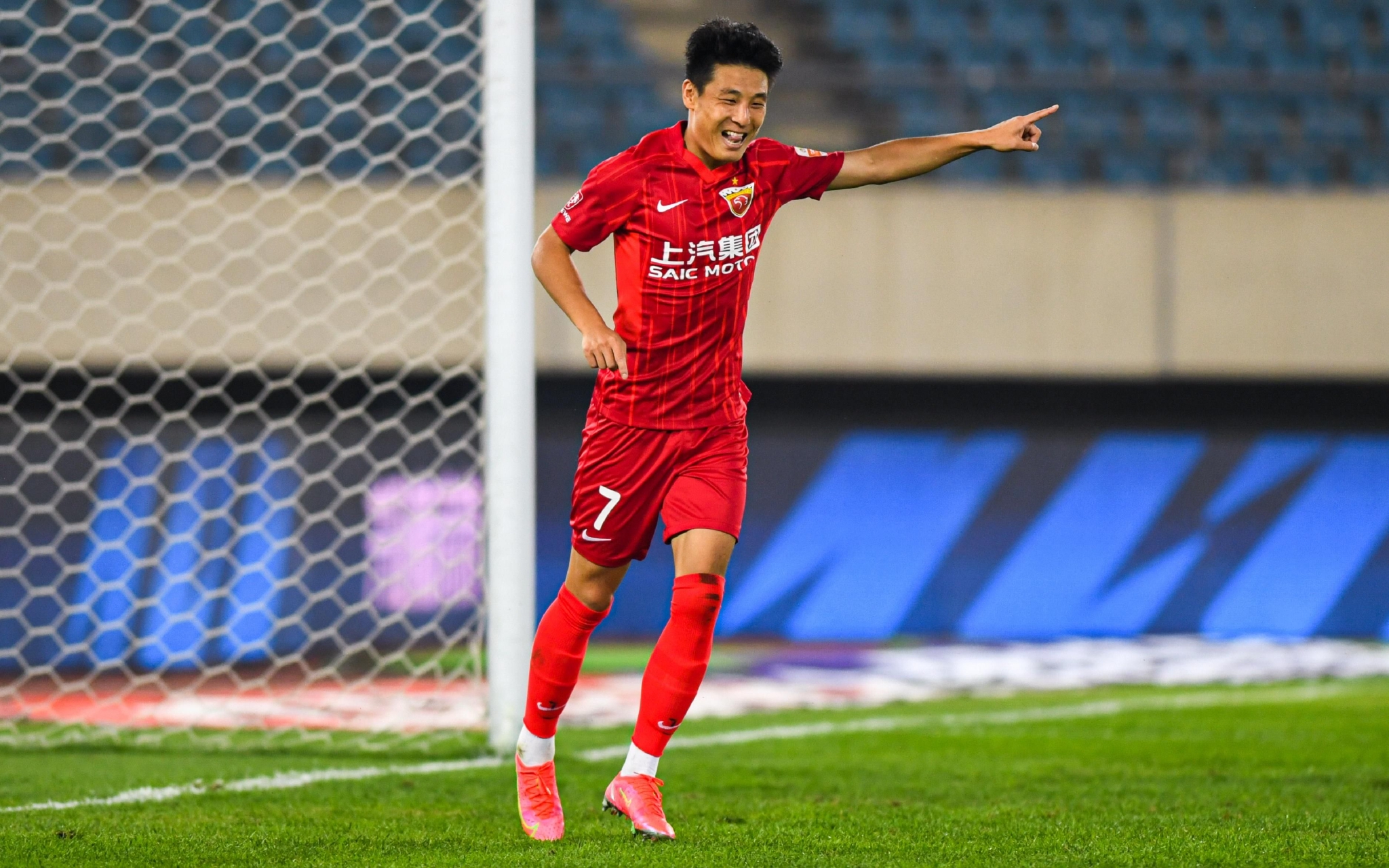 包含武磊表现亮眼，球队前景一片光明的词条