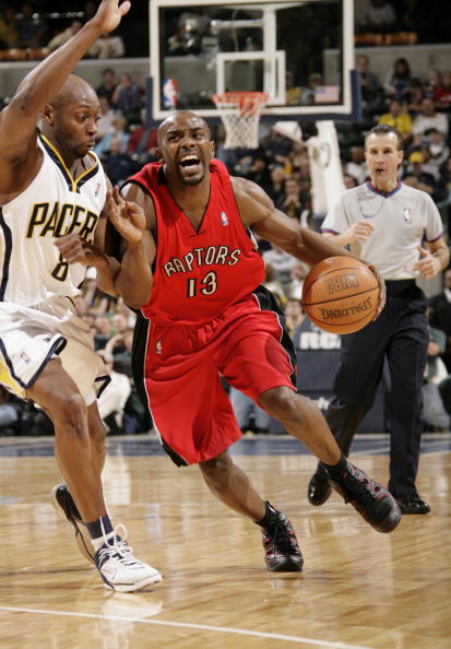 关于猛龙客场横扫步行者,取得连胜保持领先的信息 关于猛龙客场横扫步行者,取得连胜保持领先的信息