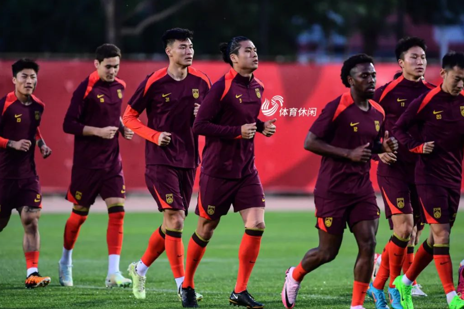 曼联对阵克拉斯诺达尔,备战全力以赴 曼联对阵克拉斯诺达尔,备战全力以赴