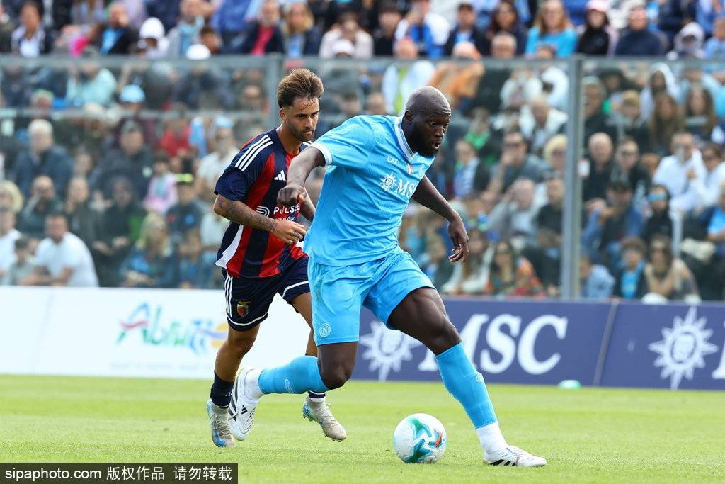 包含那不勒斯战术调整引关注,球队积极备战下场比赛的词条 包含那不勒斯战术调整引关注,球队积极备战下场比赛的词条