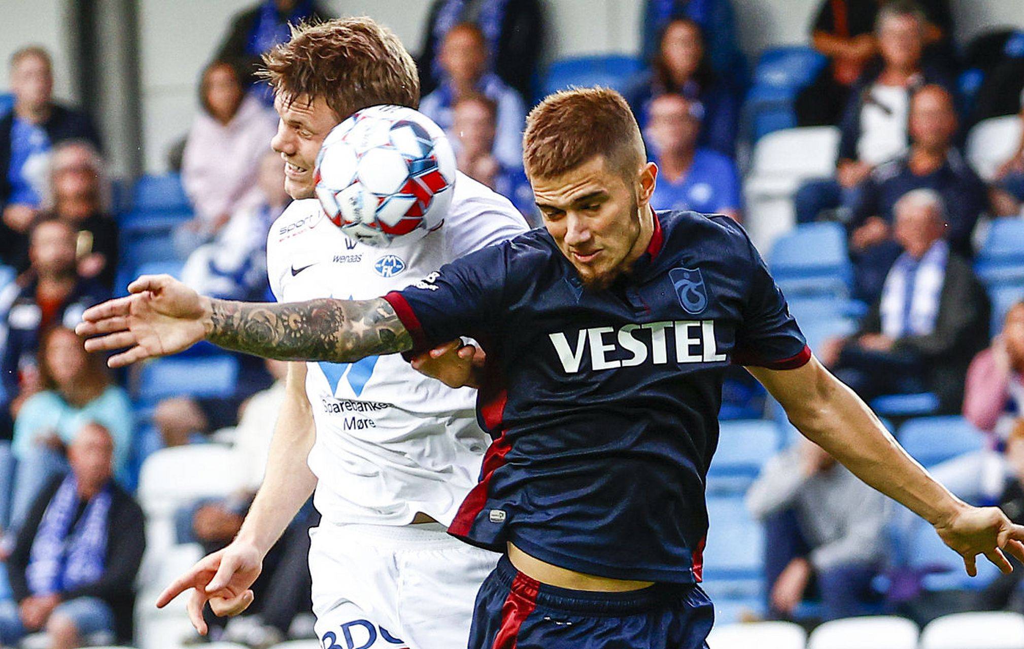 关于挪威国家队力克对手，跻身晋级区的信息