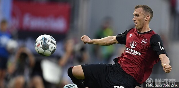 包含纽伦堡遭遇惨败，战绩败于预期的词条