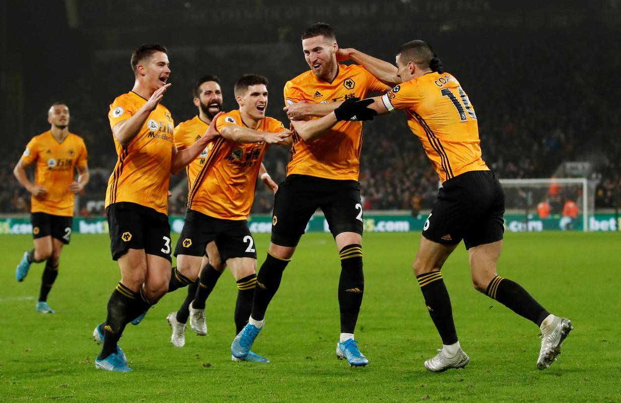 狼队主场大胜埃弗顿，保级形势稍微缓解的简单介绍