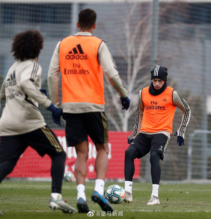 包含塞维利亚鏖战法国,本泽马高光表现的词条 包含塞维利亚鏖战法国,本泽马高光表现的词条