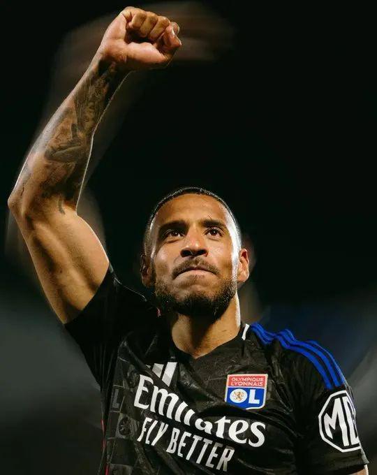 里昂主帅强调球员团结,备战下一场比赛的简单介绍 里昂主帅强调球员团结,备战下一场比赛的简单介绍