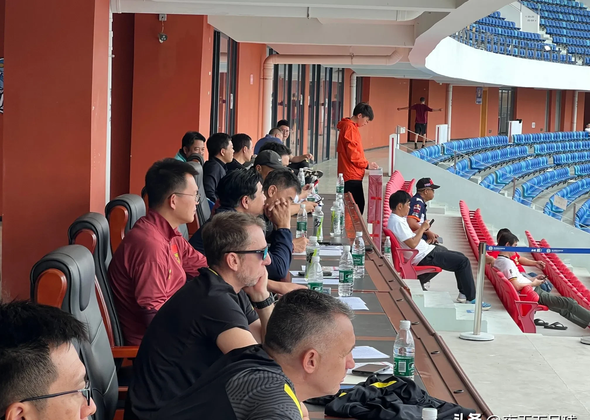 关于精英球员展现团队实力,比赛氛围浓烈的信息 关于精英球员展现团队实力,比赛氛围浓烈的信息