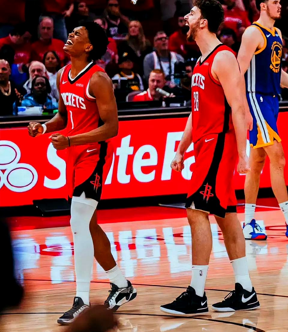 包含火箭队在本场比赛中势不可挡，大胜对手的词条